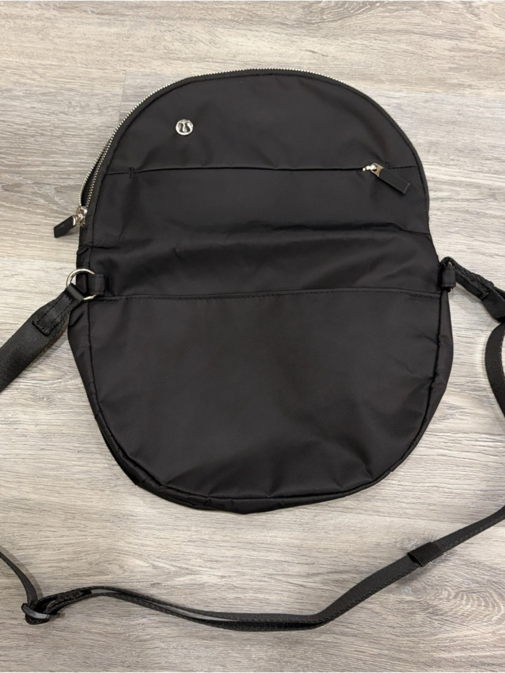 Lululemon athletica Black Crossbody Bag with Silver Hardware 5L - Picture 3 of 6